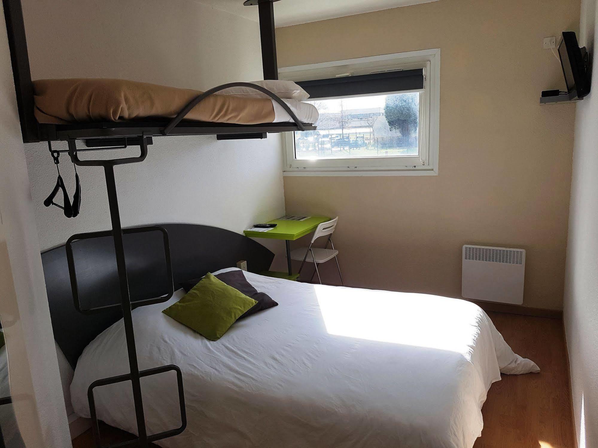Good Night Hotel Arques  Exteriör bild