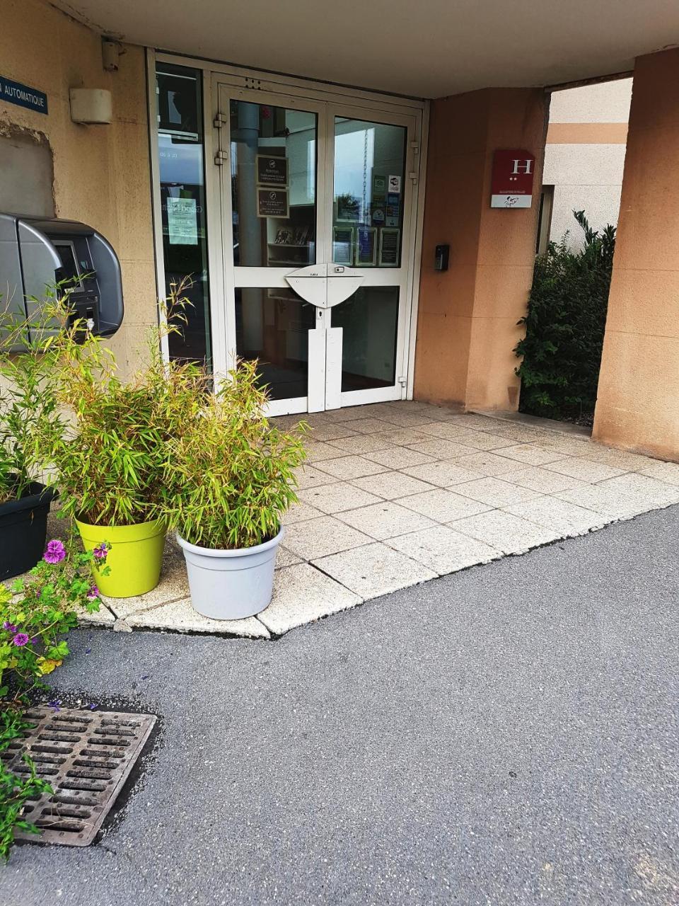 Good Night Hotel Arques  Exteriör bild